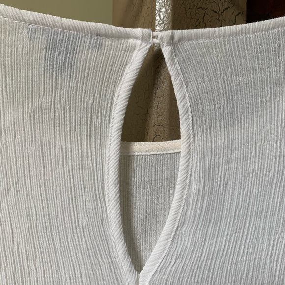 Ann Taylor white tie top - Picture 4 of 8